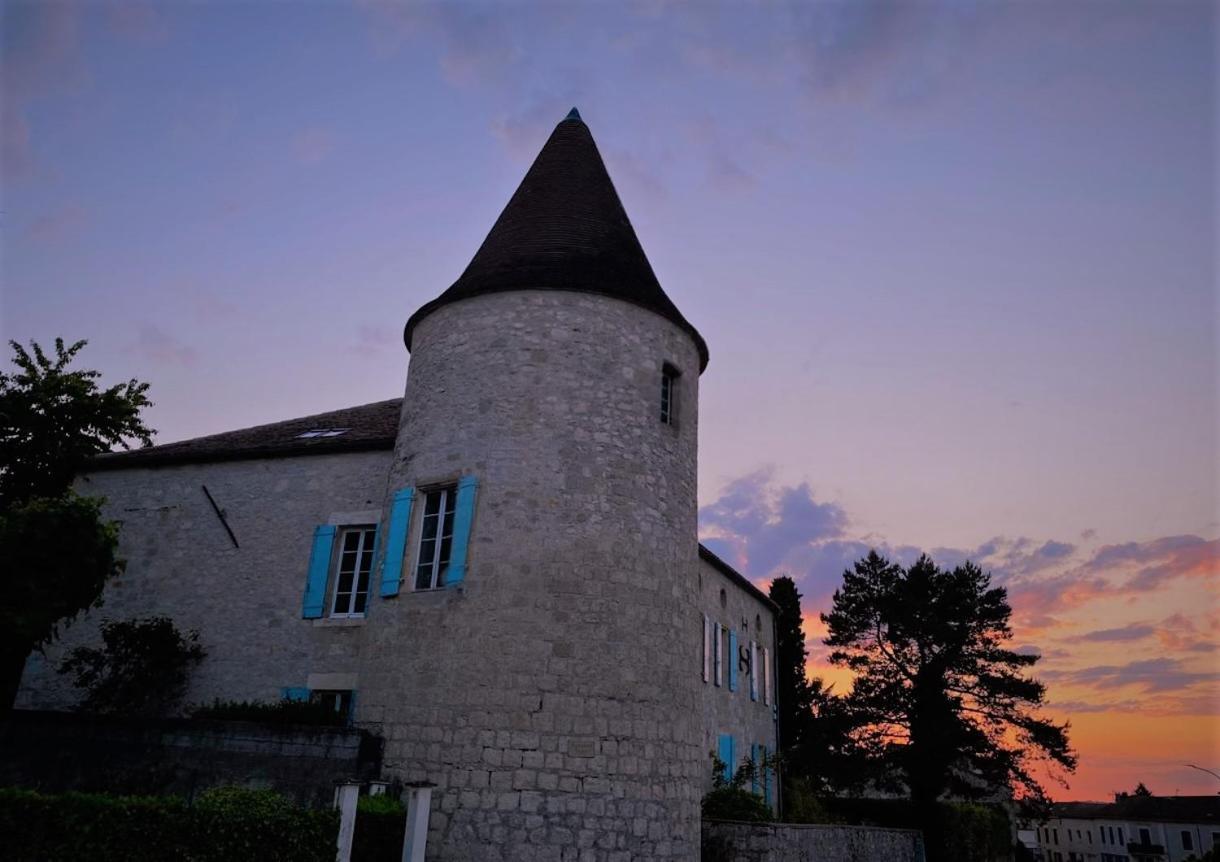 Un Petit Chateau Lauzun Εξωτερικό φωτογραφία